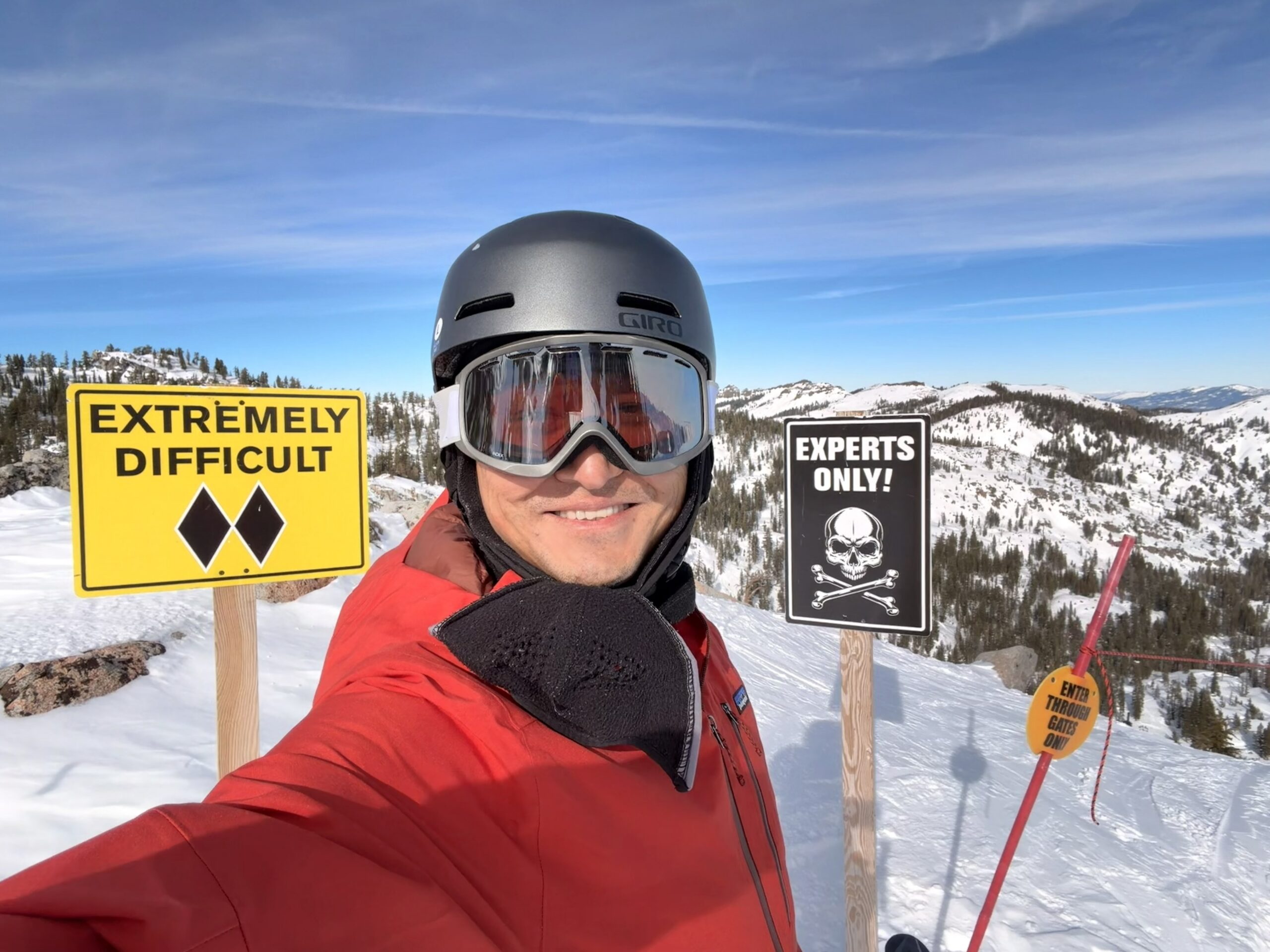 滑雪：双黑道的三重恐惧